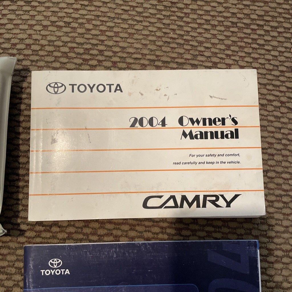 Picture of: 20 Toyota Camry Owners Manual Guide Book Booklet