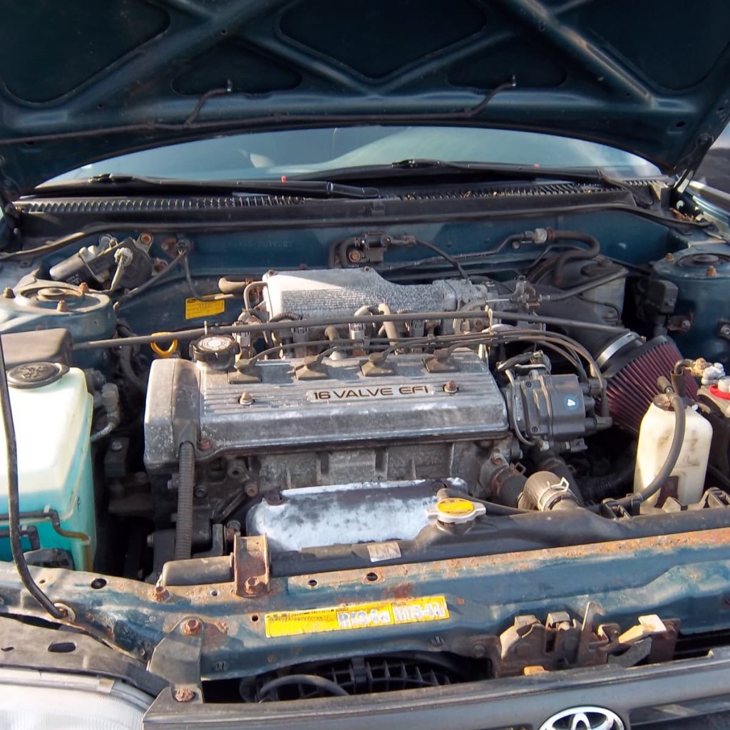 Picture of: How to Change the Oil in a – Toyota Corolla – AxleAddict
