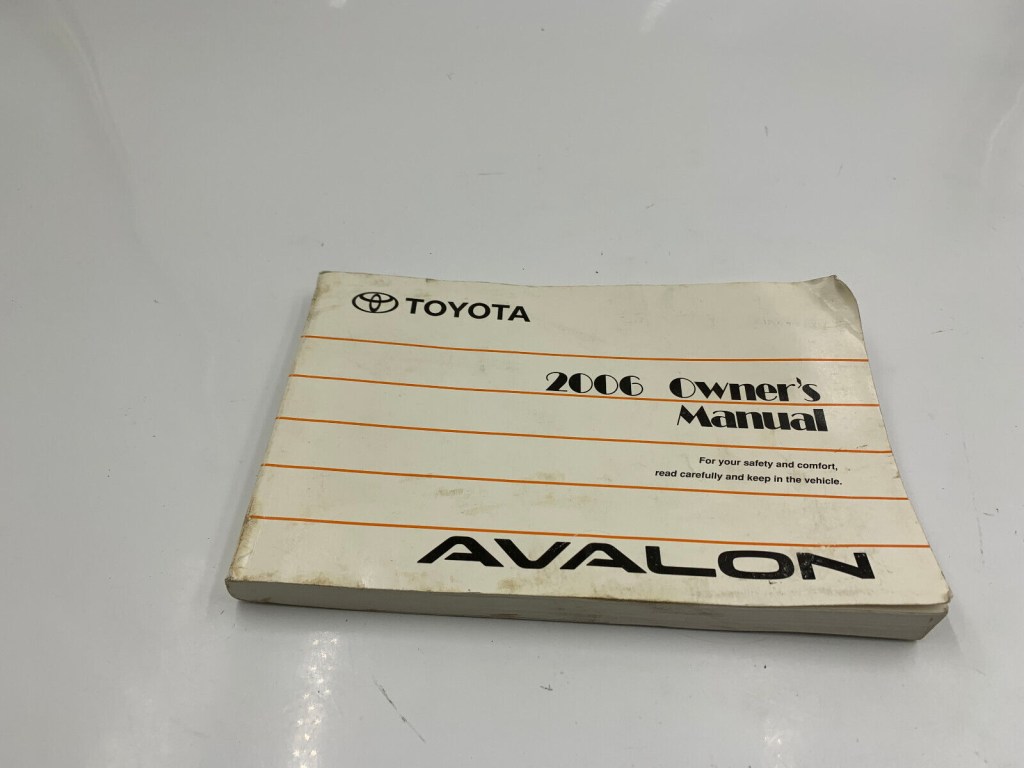 Picture of: Toyota Avalon Owners Manual Handbook OEM JB