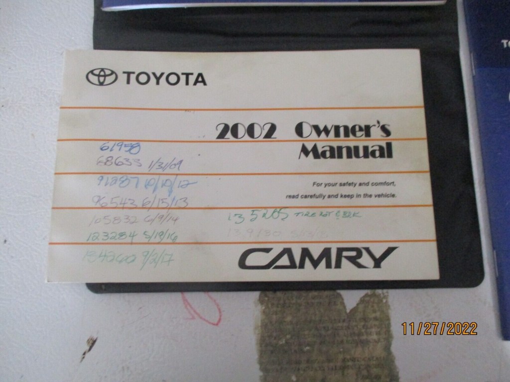 Picture of: TOYOTA CAMRY Owners Manual OEM