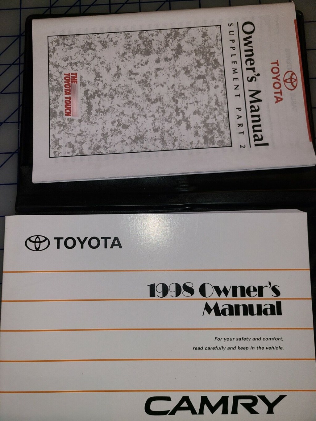 Picture of: Toyota Camry Owners Manual Original + Case and  Supplement