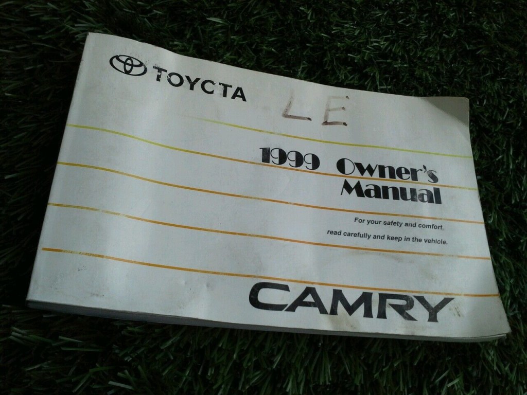 Picture of: TOYOTA CAMRY OWNERS MANUAL