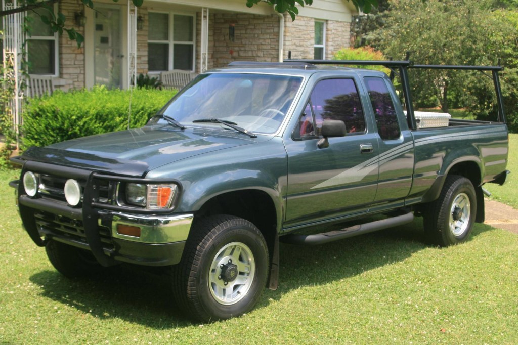 Picture of: Toyota Pickup Xtracab x auction – Cars & Bids
